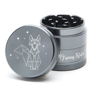 Green Star Creature Small 4-Piece Grinder - Style:Fancy Fox - Color:Grey