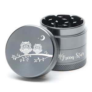 Green Star Creature Medium 4-Piece Grinder - Style:Double Owls - Color:Grey
