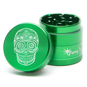 Green Star Creature Medium 4-Piece Grinder - Style:Skull - Color:Green