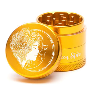 Green Star Creature Medium 4-Piece Grinder - Style:Fairy Moon - Color:Gold
