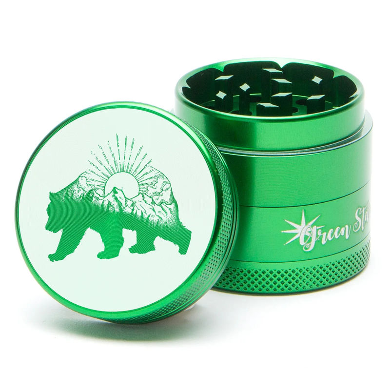 Green Star Creature Medium 4-Piece Grinder - Style:Bear Mountain - Color:Green