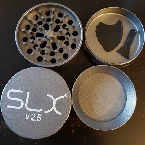 SLX Medium Ceramic Coated 4-Piece Grinde