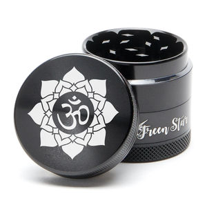 Green Star Novelty Medium 4-Piece Grinder - Style:OM - Color:Black