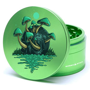 Green Star Scenic Large 4-Piece Grinder - Style:Skull Mushrooms - Color:Green