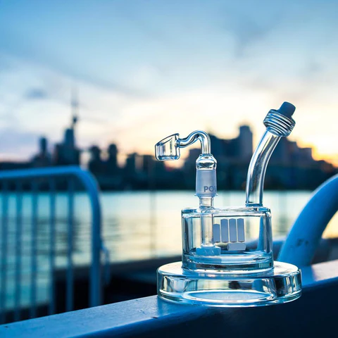 Snoop Dogg Pounds Spaceship Dab Rig