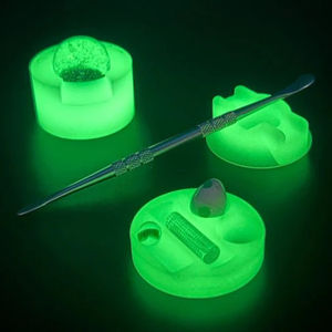 Dabber Dock Combo Kit - Color:Glow in the Dark