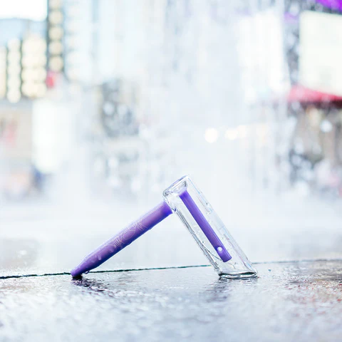 Snoop Dogg Pounds Lightship Bubbler