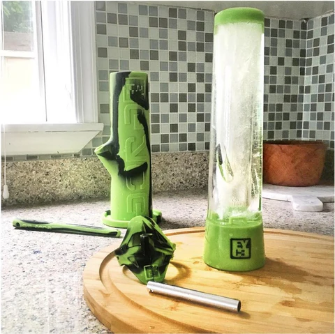 Eyce Mold 2.0 Solid Ice Bong