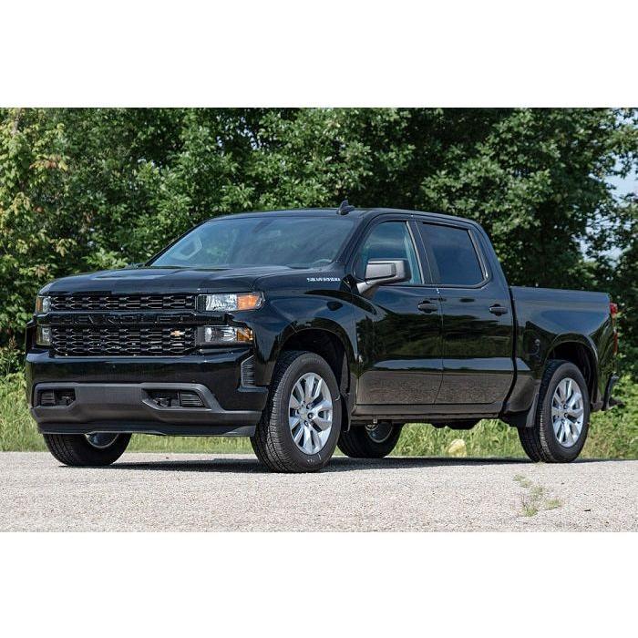 Rough Country 1.5" Lowering Shackles, 2020-2024 LM2/LZ0